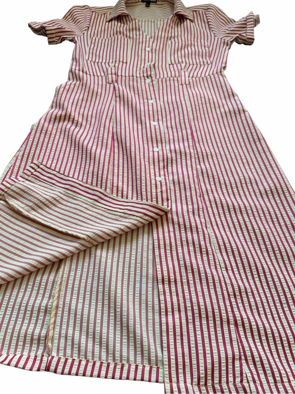 ☆𝐒𝐨𝐥𝐝☆ Vintage-Inspired FASHION NOVA Pink & White Striped Button-Front Dress. - Picture 12 of 14